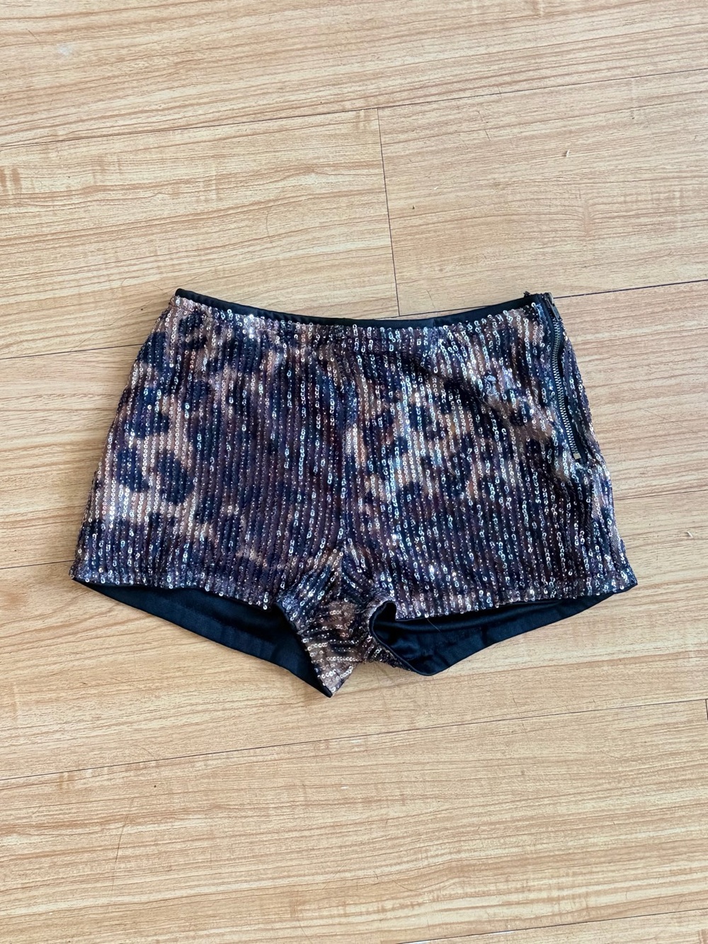 Romwe Sequin Leopard Print Micro Shorts